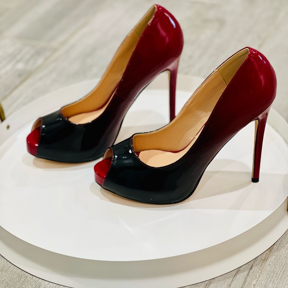 NWOT Eithy Red Heels